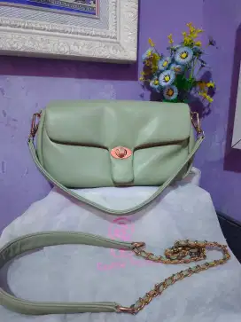 PRELOVED Tas vantik