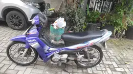 Jupiter Z 2004 Mulus Milik Pribadi Plat AD solo kota
