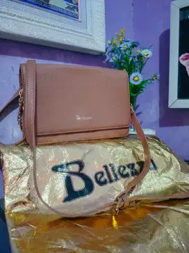 PRELOVED TAS BRANDED