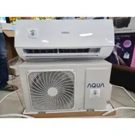 AC Aqua ½ PK seperti baru