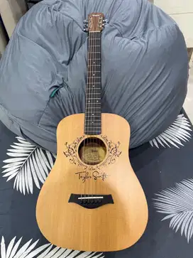 Taylor Swift Signature Baby Taylor