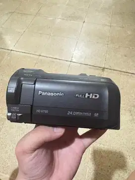 Handycam Panasonic HC-V750