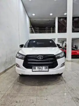 INNOVA G Bensin Manual 2017 / 2018 putih toyota reborn