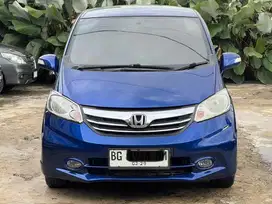 TERMURAH DP 5 juta HONDA FREED E PSD MATIC WARNA ANTIK AC DOUBLE