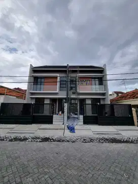 Miliki Rumah Mewah 2 Lantai, 5KT, 4KM Di Sutorejo Tengah, Mulyosari