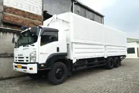 MULUS+banBARU MURAH Isuzu giga tronton 6x2 Wingbox 2017 wing box bok