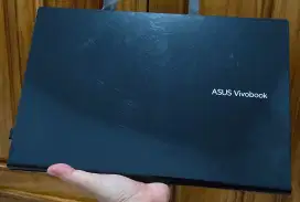ASUS Vivobook core i3