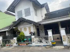 Dijual rumah huni tengah kota