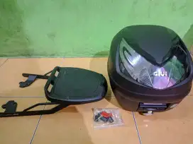 Paket Box Motor Givi & Bracket