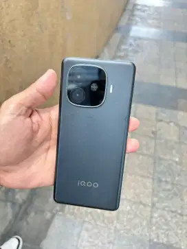 IQOO Z9 5G second