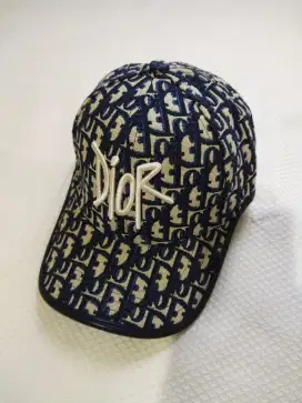 Luxury DIOR caps sangat mewah dan bikin wajah terlihat cakep banget