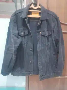 Dijual jaket jeans hitam