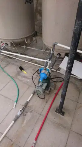 Tukang ledeng dan pompa air