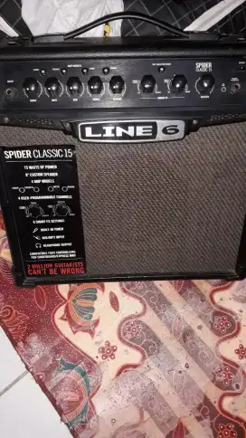 LINE 6 Spider Classic 15
8in 15watt guitar Amp