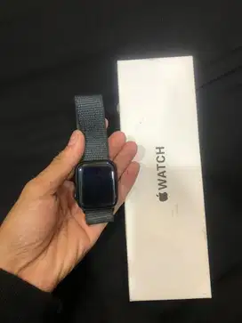 Apple Watch SE (GEN 2) 44mm resmi