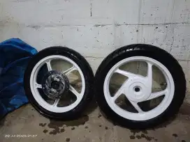 Velg dan ban beat mulus