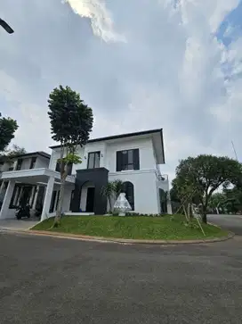 RUMAH CANTIK BARU JADI 2 LANTAI POSISI HOEK PRIVATE POOL AVANI BSD
