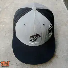 Topi Snapback MIAMI HEAT