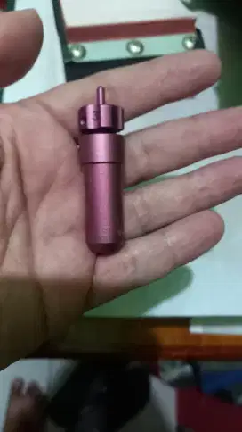 Compatible holder blade cameo