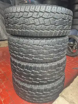 Ban copotan Rubicon Toyo Open Contry A/T 285/70 R17 80% 2020..4pcs
