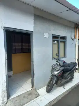 Disewakan kontrakan semi-full furnised siap huni