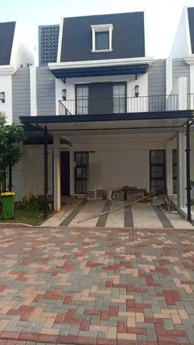 Dijual dan disewakan rumah di cluster maison De wisteria cakung jakart