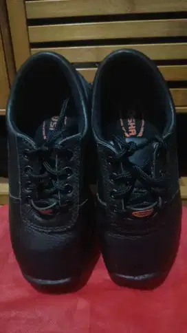 Sepatu Safety Dr Osha