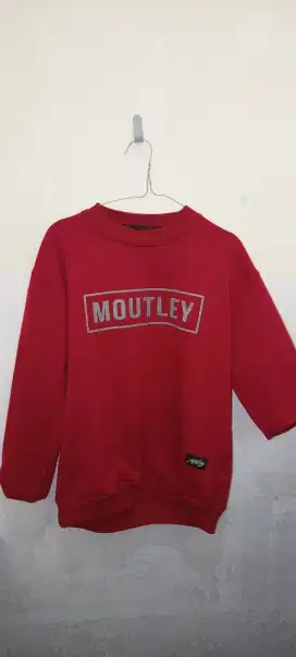 Kaos Crew Neck Pria
