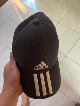 Topi adidas original