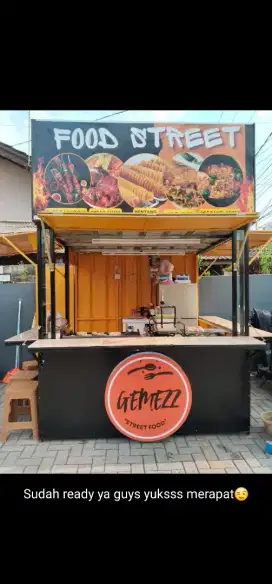 Pegawai steak ayam
