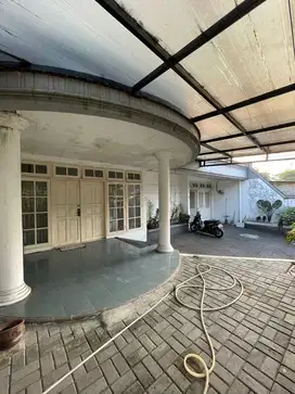 RUMAH LOKASI STRATEGIS CIPETE JAKARTA SELATAN TANAH 471 m2