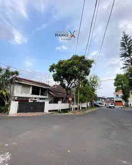 Disewakan Rumah Kolonial dengan Konsep Kos Daerah Oro - oro Dowo, Kloj