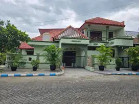 Rumah Hook Depan Fasum Taman  Puri Surya Jaya Gedangan