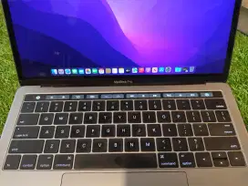 Macbook Pro 2017 Touchbar i7