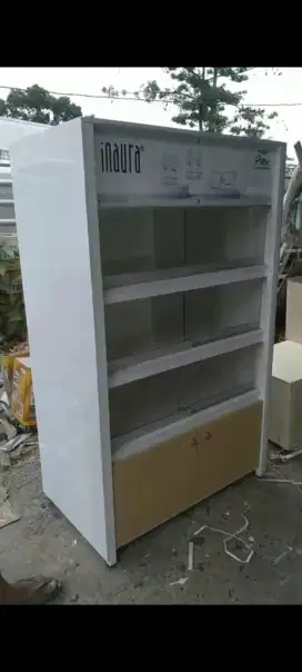 Rak lemari  display