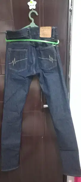 mischief denim.