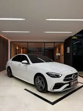 Mercedes Benz C300 AMG 2023 Putih Mercy Km8rb B88WIT