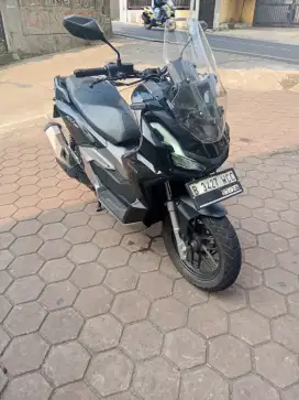 ADV 160 2023 BLACK GLOSSY MULUSS DAN GRESS