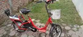 Sepeda listrik selis kondisi mati