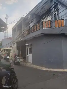 Dijual Rumah 2 Lantai dekat kantor kelurahan Tajur Ciledug tangerang