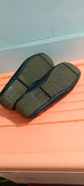 Sepatu pria slip on HP seken.