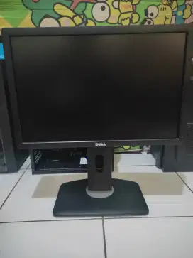 LCD Monitor 19 Full Merk Dell P1913b (1440 x 900) kabel lengkap