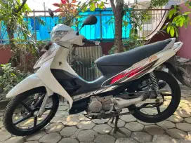 Suzuki Shogun 2007