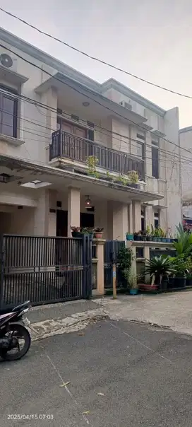DIJUAL CEPAT RUMAH MEWAH 2 LANTAI DI DALAM KOMPLEK MAMPANG PANMAS