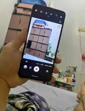 Sharp Aquos V6 Jaringan 5G 4/128GB