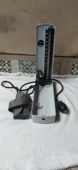 Alat ukur tensi meter manual asli Germany