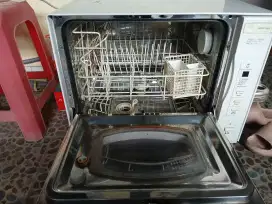 Waki Dishwasher / alat cuci piring