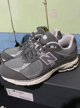 New Balance 2002R Grey