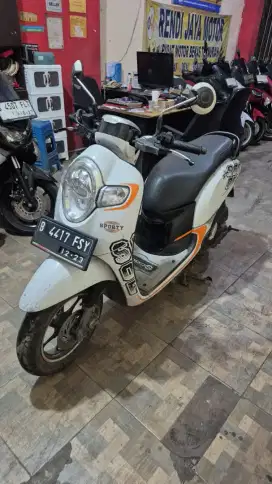 Scoopy donat tahun 2017.Ss, lengkap