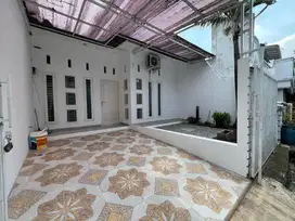 Rumah dijual di utan kayu